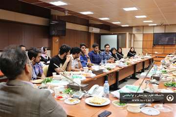 نشست رئیس دانشگاه با دانشجویان غیرخوابگاهی